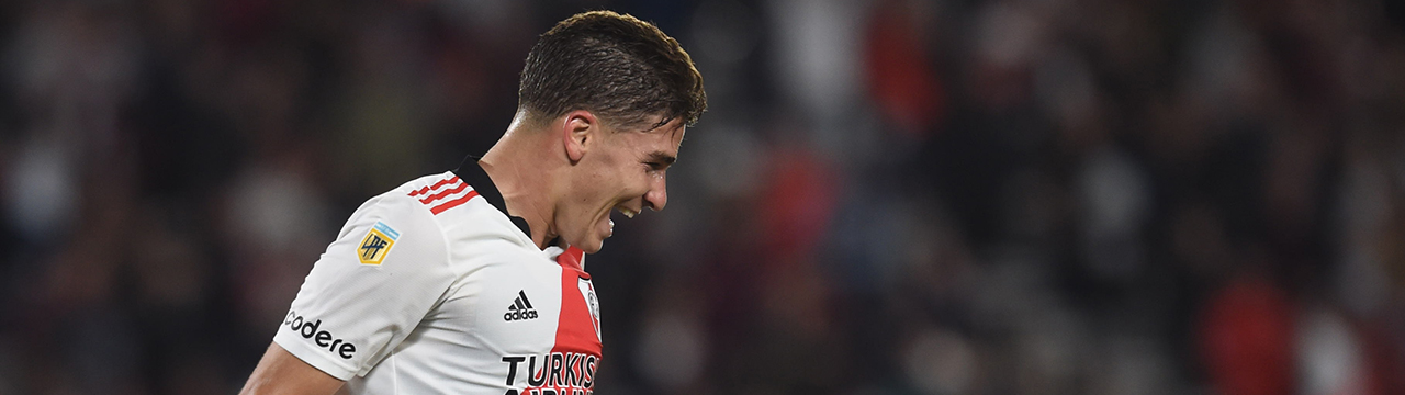 Goles y fiesta en el Monumental