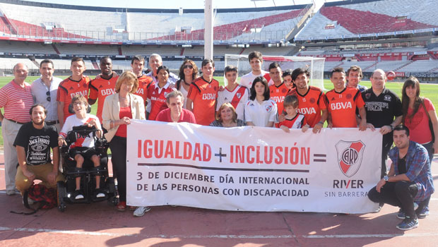 Los jugadores se sumaron a una jornada solidaria