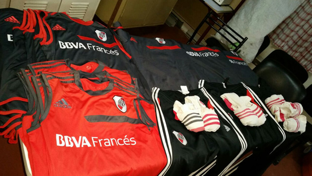 Donacin a Fsico del Instituto River Plate