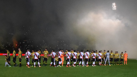 Pearol vs. River Plate (amistoso en Uruguay)