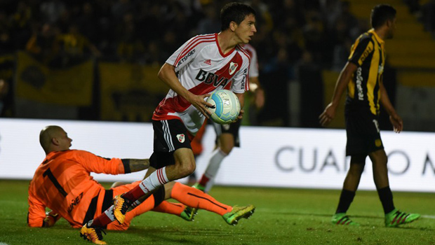 River, presente en la inauguracin del estadio de Pearol