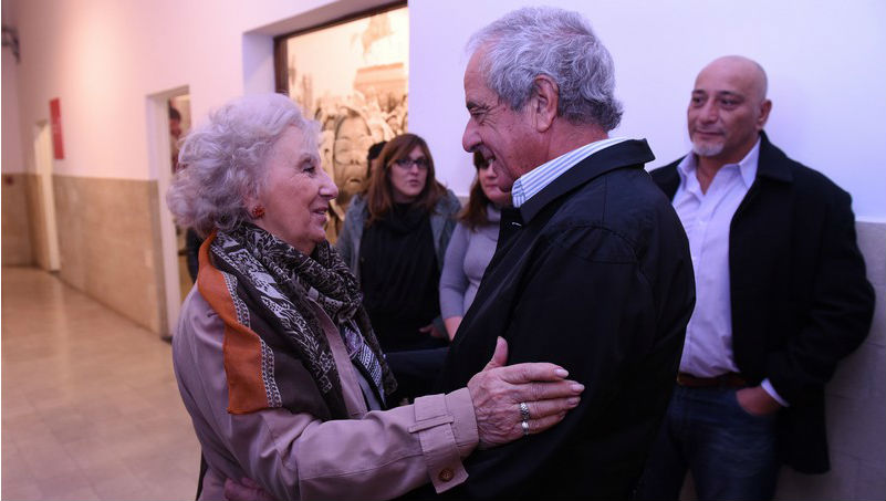 D'Onofrio, junto a Estela de Carlotto en el Espacio para la Memoria