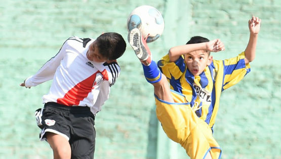 Ftbol Infantil vs. Dock Sud (categora 2004) 