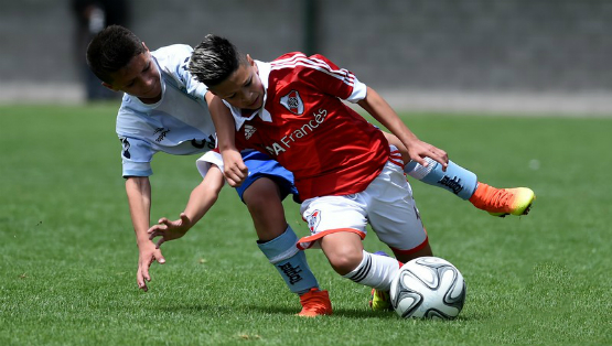 River vs. Racing - Semifinal Categoria 2004