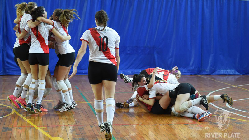 Vley femenino - Semifinal #3 - River vs. Vlez 