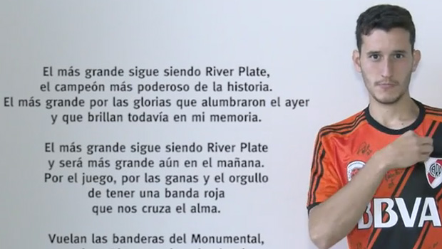 Un himno de River, en lengua de seas