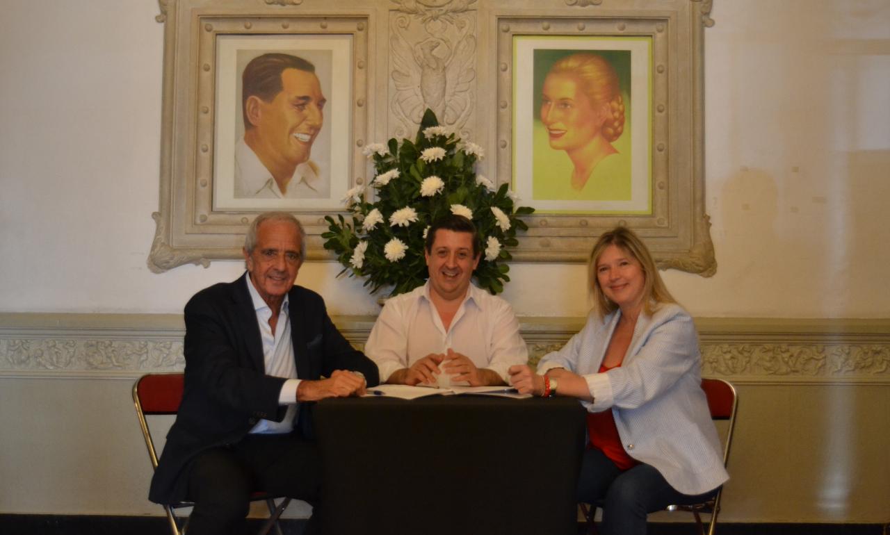 Convenio de colaboracin entre River y el Museo Evita