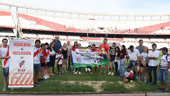 Accin de River sin Barreras y Fundacin Peditrica Argentina