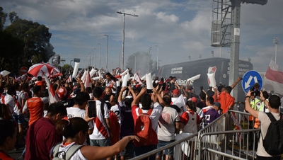 Banderazo antes del viaje a Tucumán