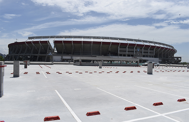 Apertura y uso del nuevo estacionamiento