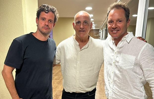 Antonio Alzamendi presentó su libro: 