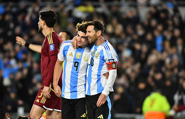 En una noche emotiva, Argentina goleó en el Mâs Monumental