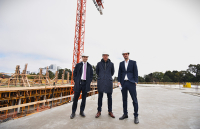 Jorge Brito recorrió los avances de las obras del predio de Cantilo