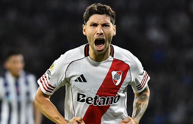 Los goles de Montiel y Meza a Talleres