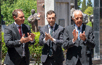 Emotivo acto en el renovado mausoleo de Antonio Vespucio Liberti