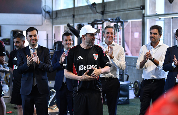El primer entrenamiento de Eduardo Coudet en River Camp