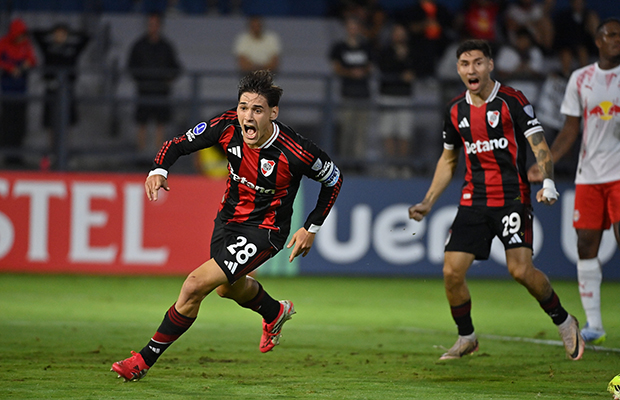 Victoria importante para River en Brasil
