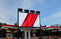 Nueva pantalla LED en los quinchos externos