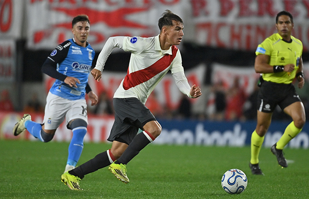Estadísticas de River Plate vs. Blooming (CONMEBOL Sudamericana 2026)