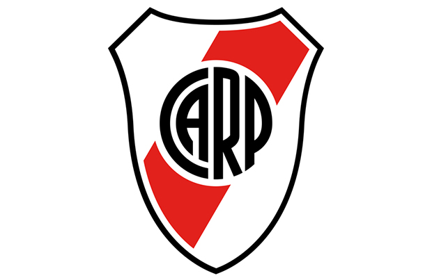 Nicolás Otamendi firmó su contrato con River Plate
